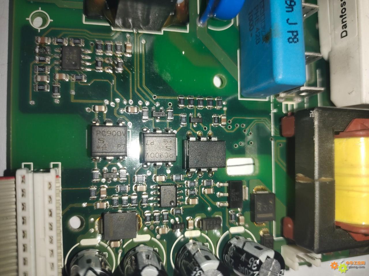 丹佛斯2800驱动板的PC900是干什么的？