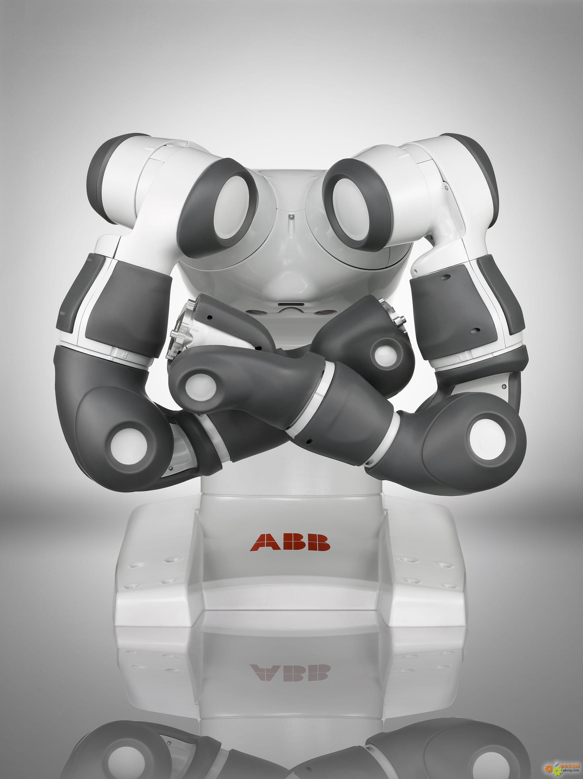 ABB全球首款真正实现人机协作的双臂机器人