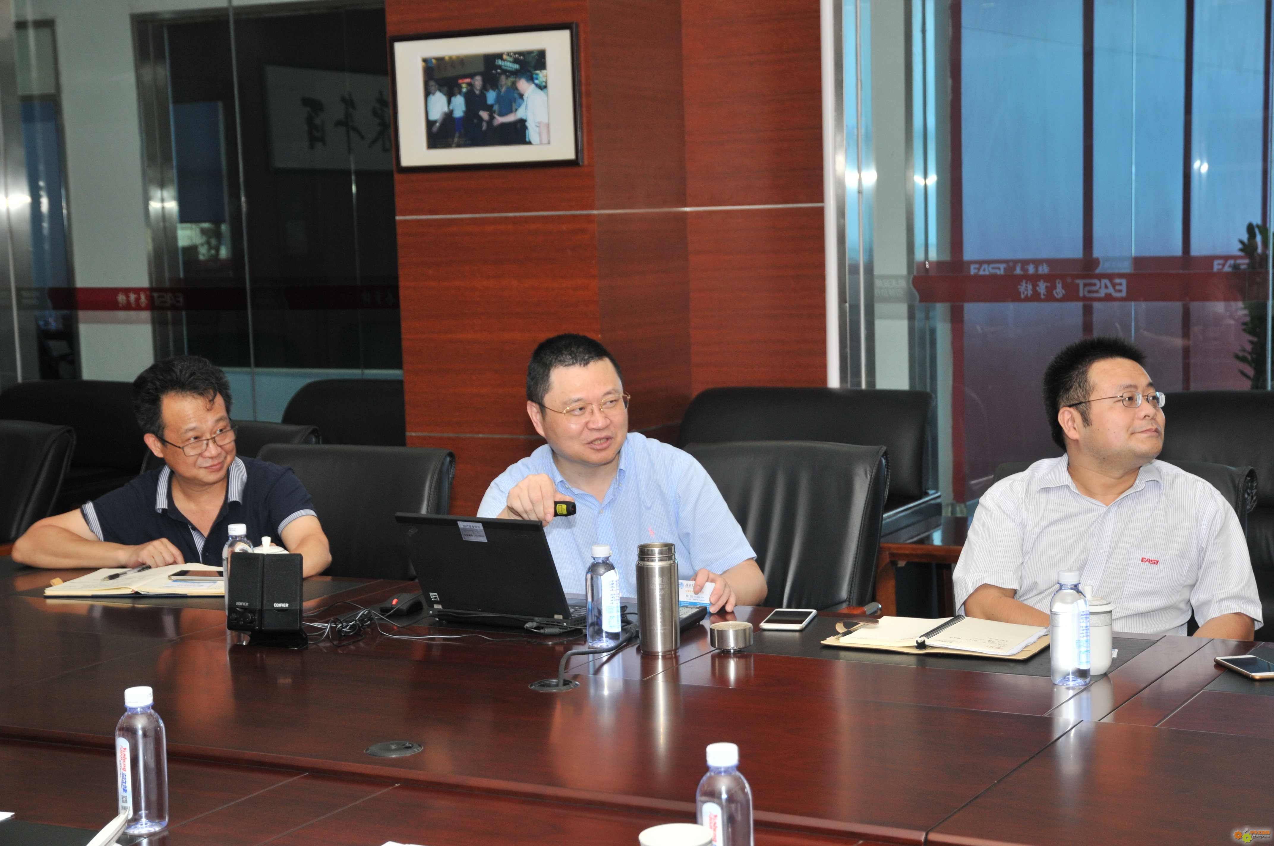 全球著名轨道交通电气专家钱清泉院士与西南交